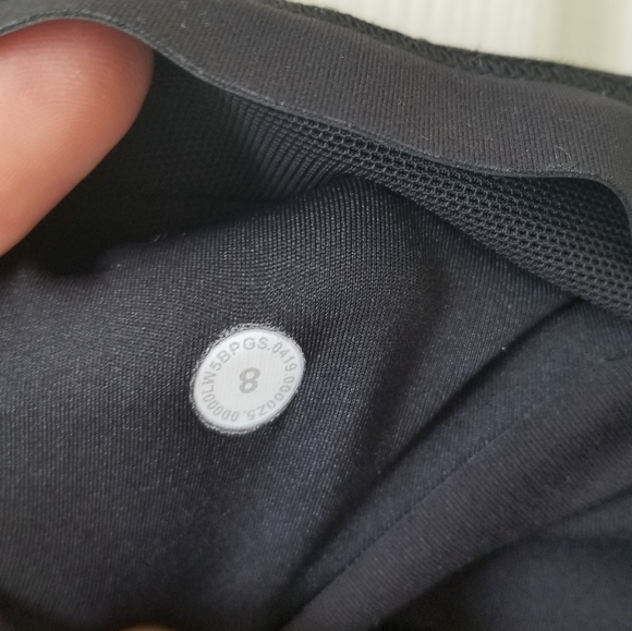 NWOT in movement leggings - Picture 3 of 3